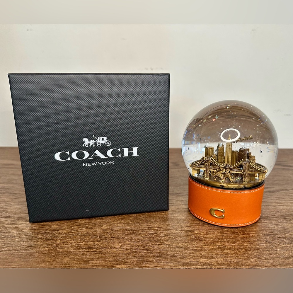 New Coach Snow Globe Pumpkin